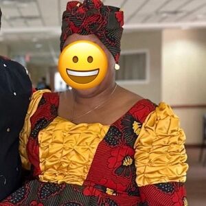 made in Nigeria 
head wrap with skirt set
Fit size 14 -16 women’s bra size 40C